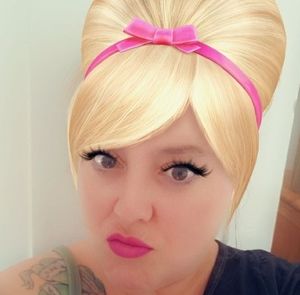 Meet your Posher, Jenn